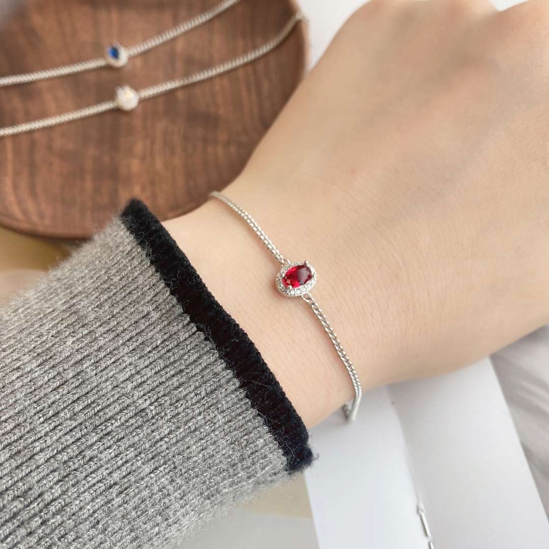 [Vivid Aurora]Exquisite Oval Shape Bracelet