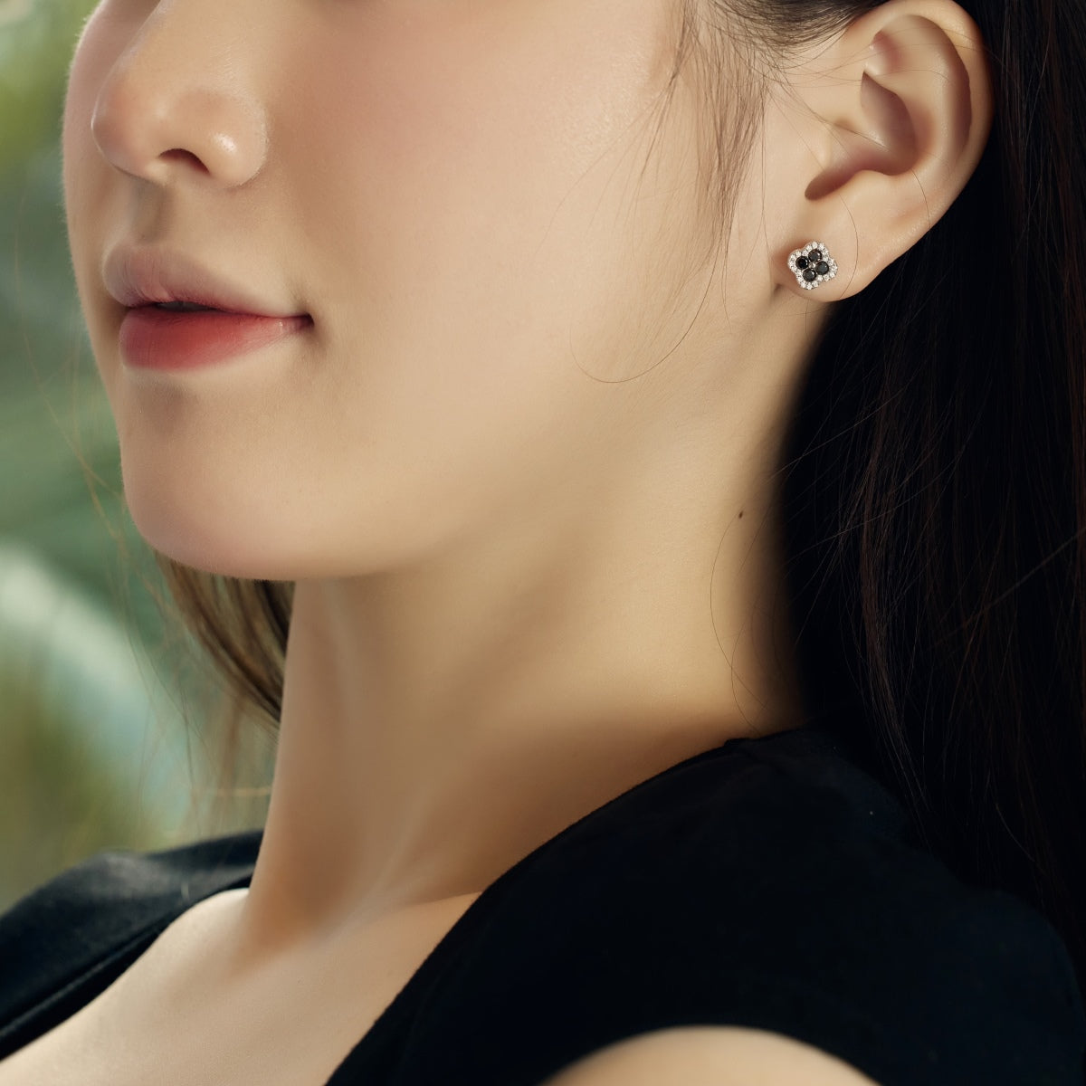 [Vivid Aurora]Four-Leaf Clover Flower Shaped Earrings